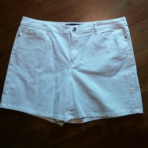 Gloria Vanderbilt White Denim Shorts
